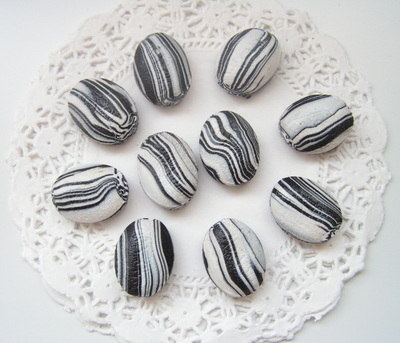 Fimo Black & White Humbug Mint Charm Beads Pk 10