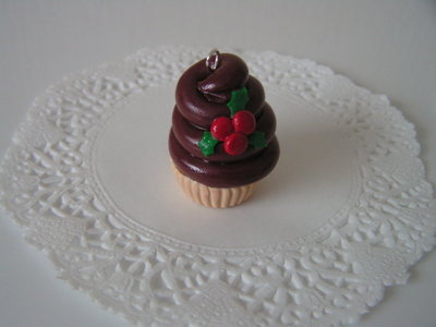 Fimo Large Christmas Chocolate Cupcake Pendant Pk 1