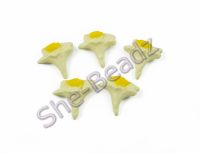 Fimo Daffodil Flat Back Charms (light) Pk 10