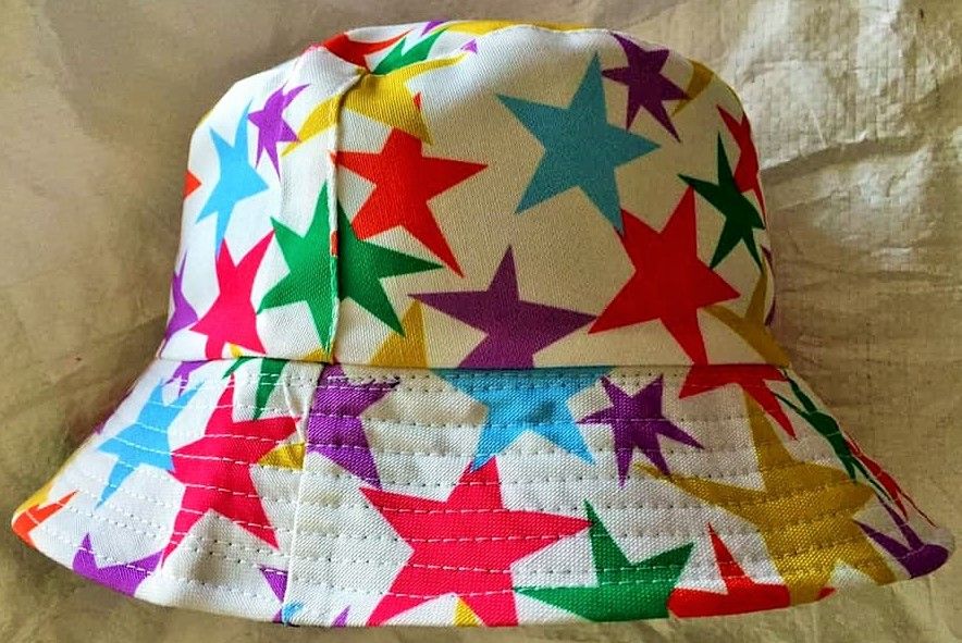 Seeing stars  bucket hat