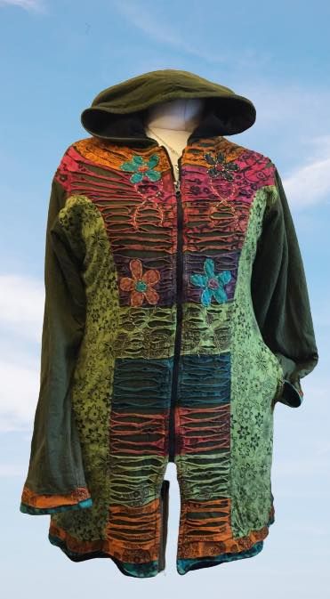 Applique flower fleece lined jacket [BUST 46 inches]