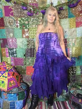 *Absolutely stunning Avalon tie dye strapless frill dress