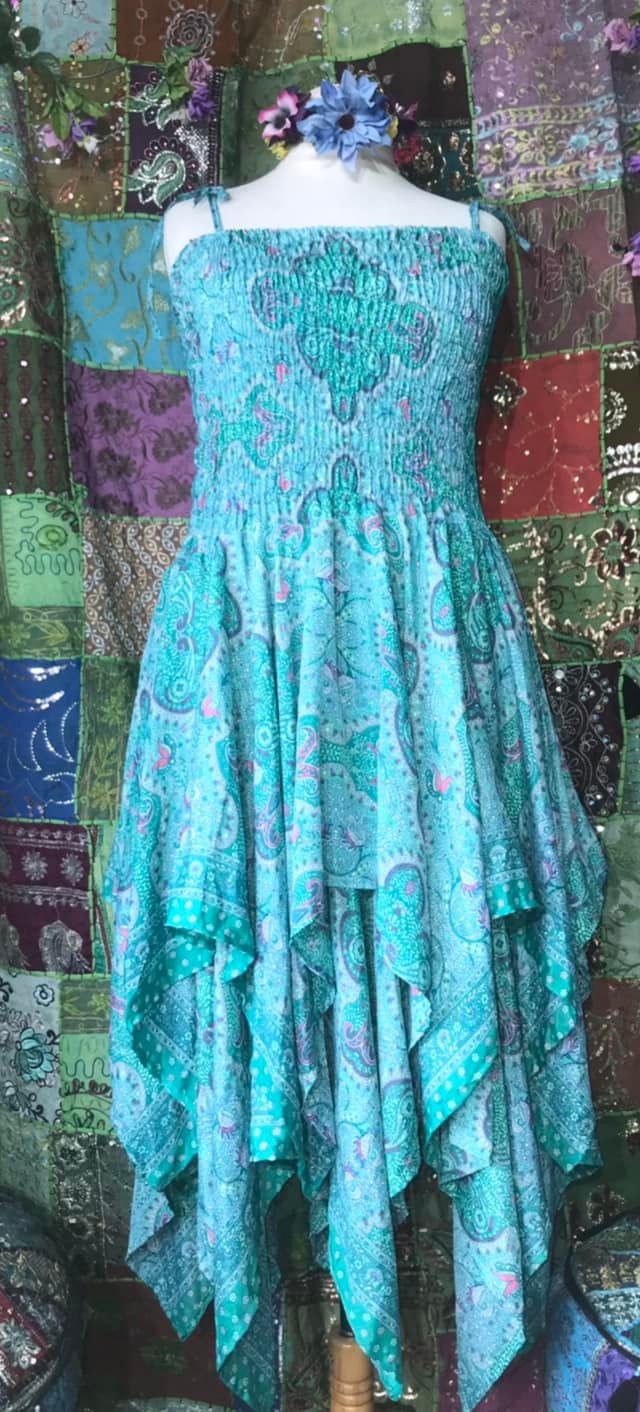 Beautiful whimsical Magic dress size 12-24