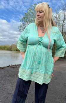Stunning Elisa top with pockets