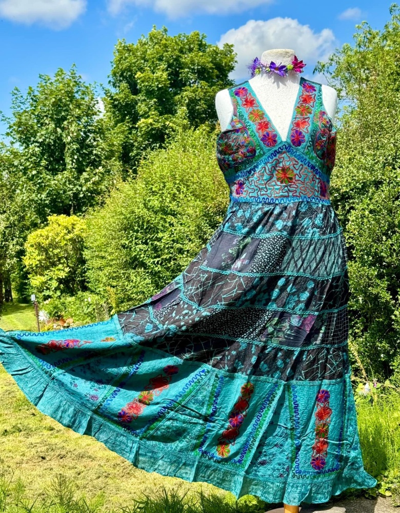 Woodstock  patchwork dress curvy