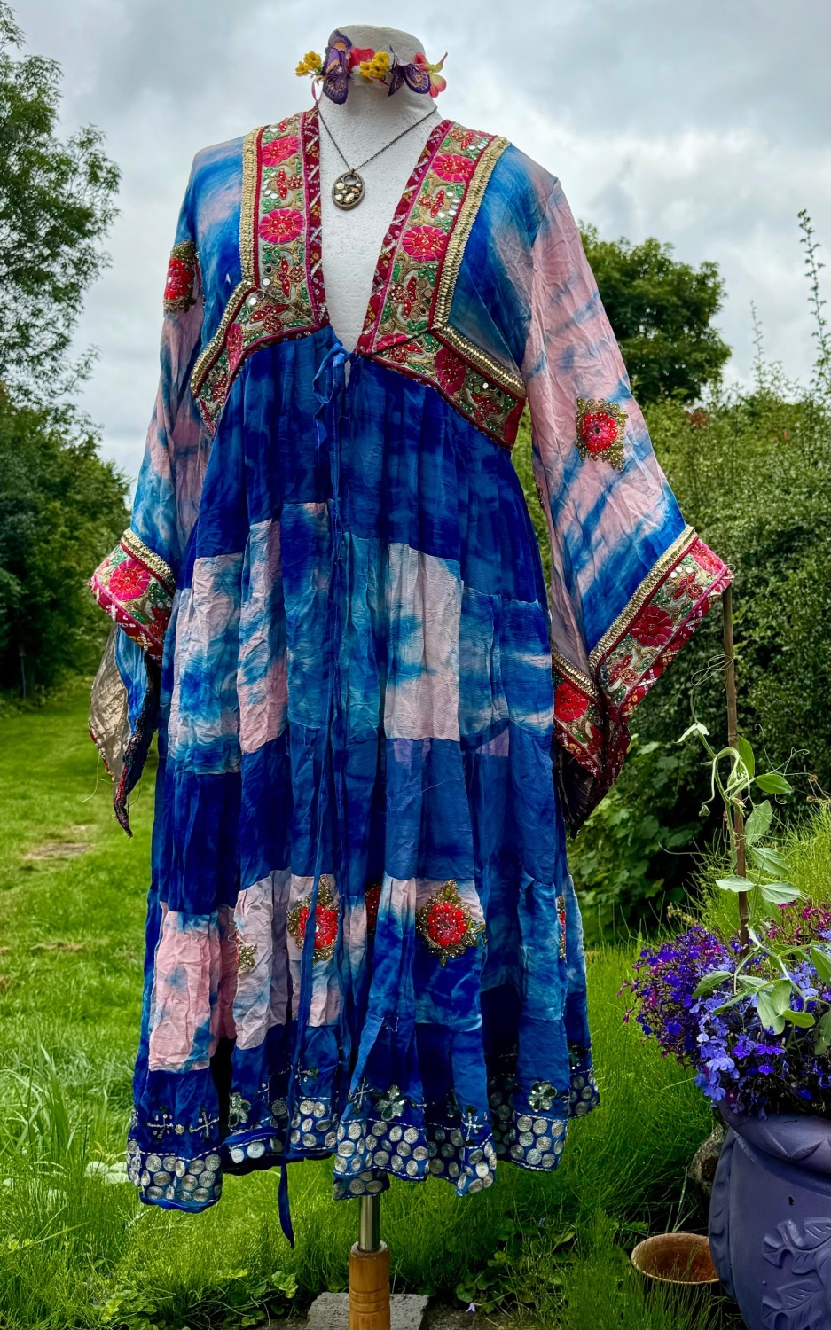 Karen only  2 x  Arise the Goddess open tiered gown  [regular] See measurem