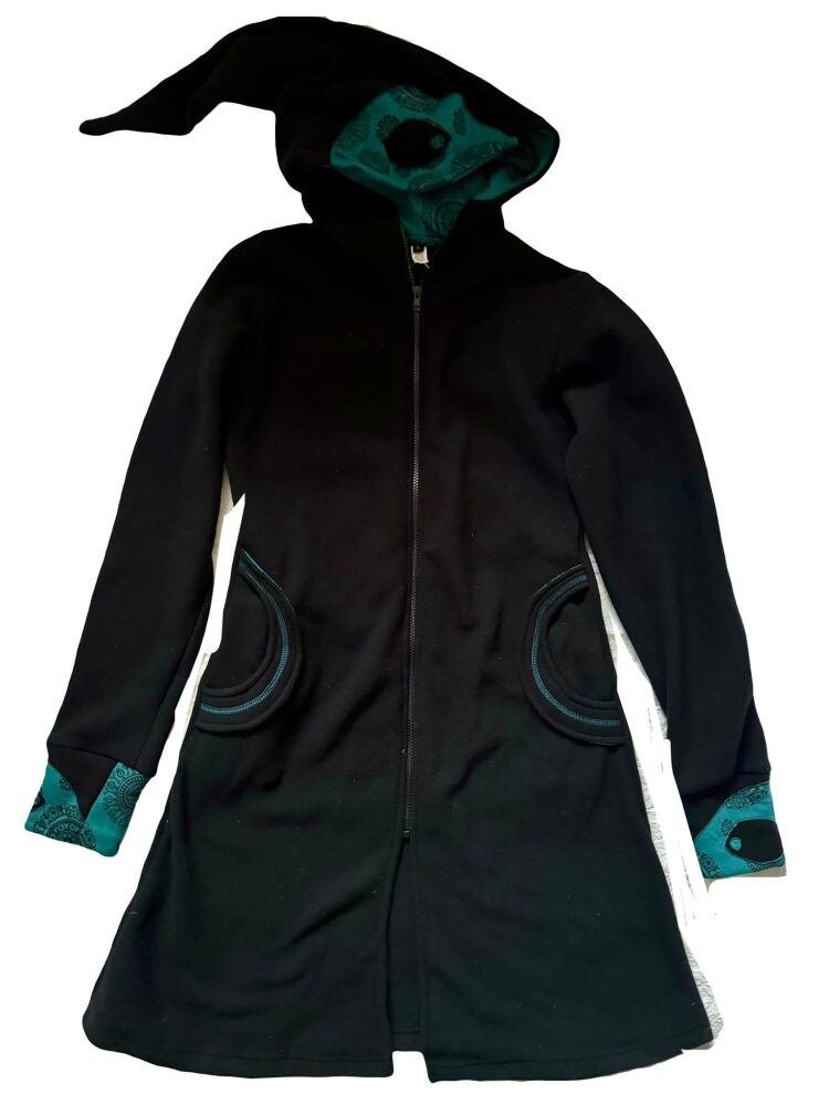 Gorgeous snuggly 3/4 length pixie hood hippy jacket