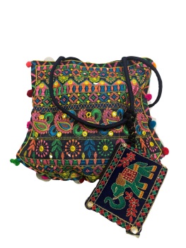 Bohemian embroidered bag with purse