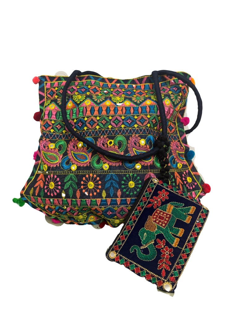 Bohemian embroidered bag with purse
