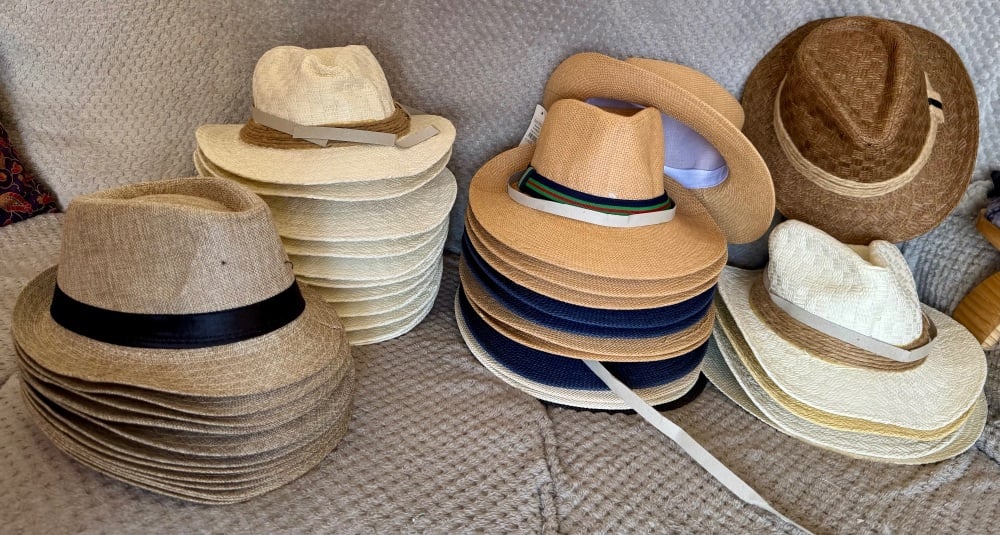 Job lot quality festival hats x 39