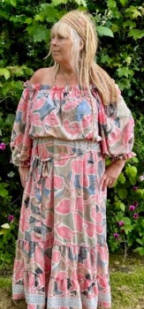 Shayla maxi dress [bust 50 inches]  breeze