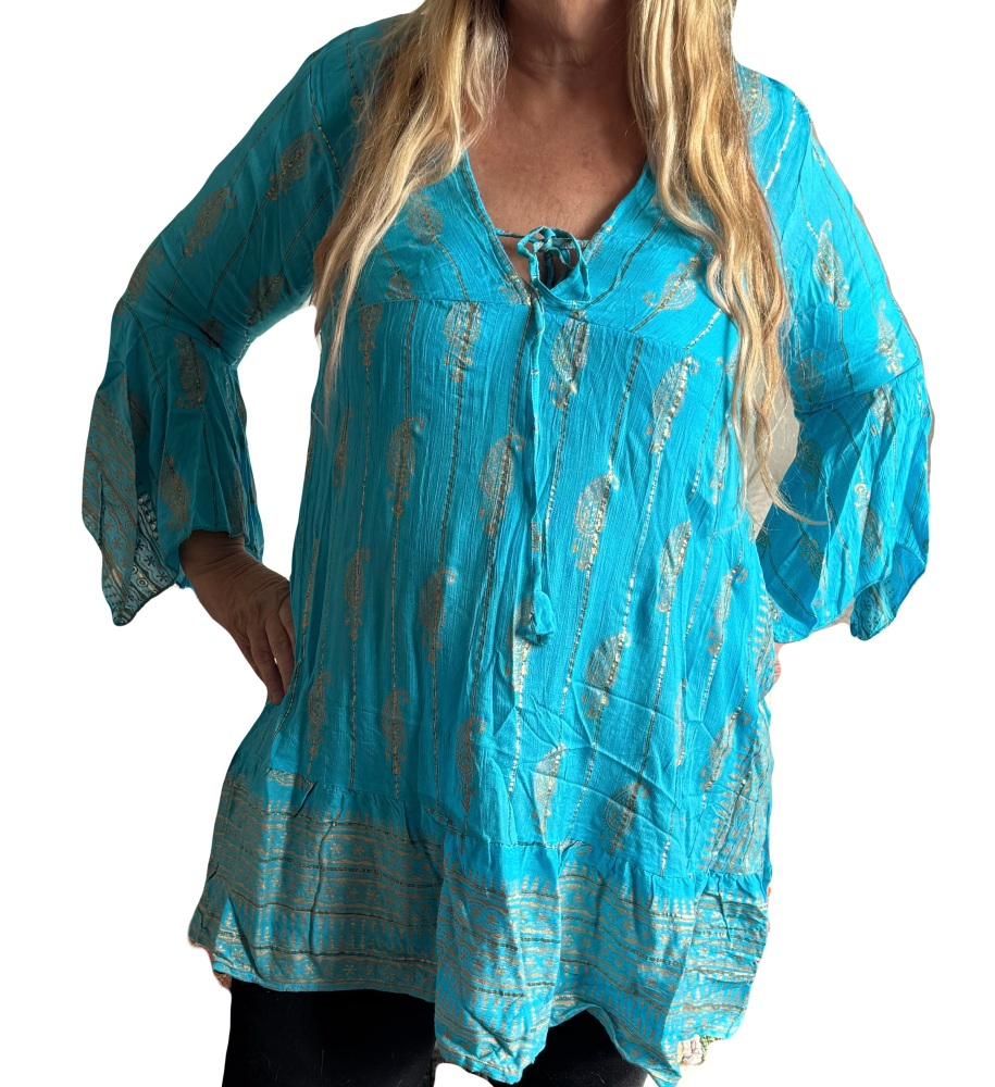 Gorgeous  Seanna lurex witchy top