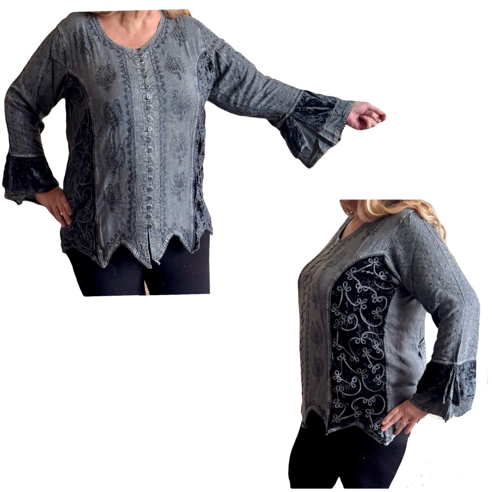 Gorgeous Kaya hippy top with pixie hem ( 50 inches bust)