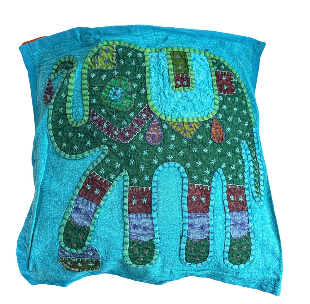 Appliqu&eacute; Elephant cushion cover