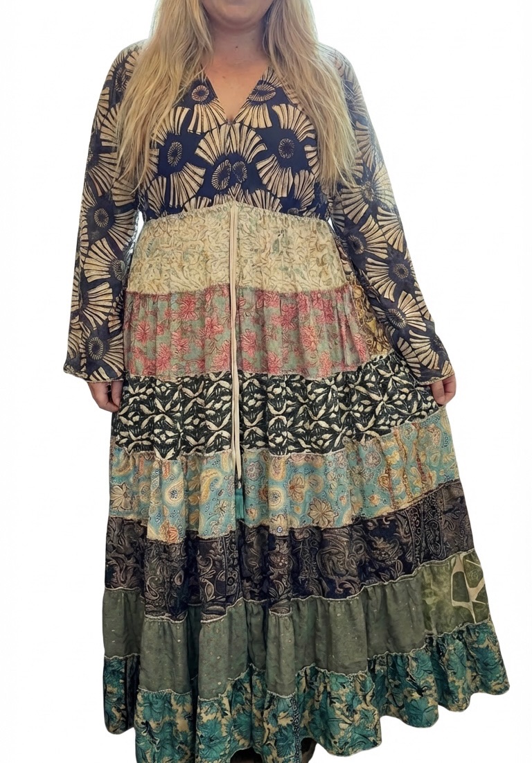 20-24 The beautiful Juniper swishy dress ]