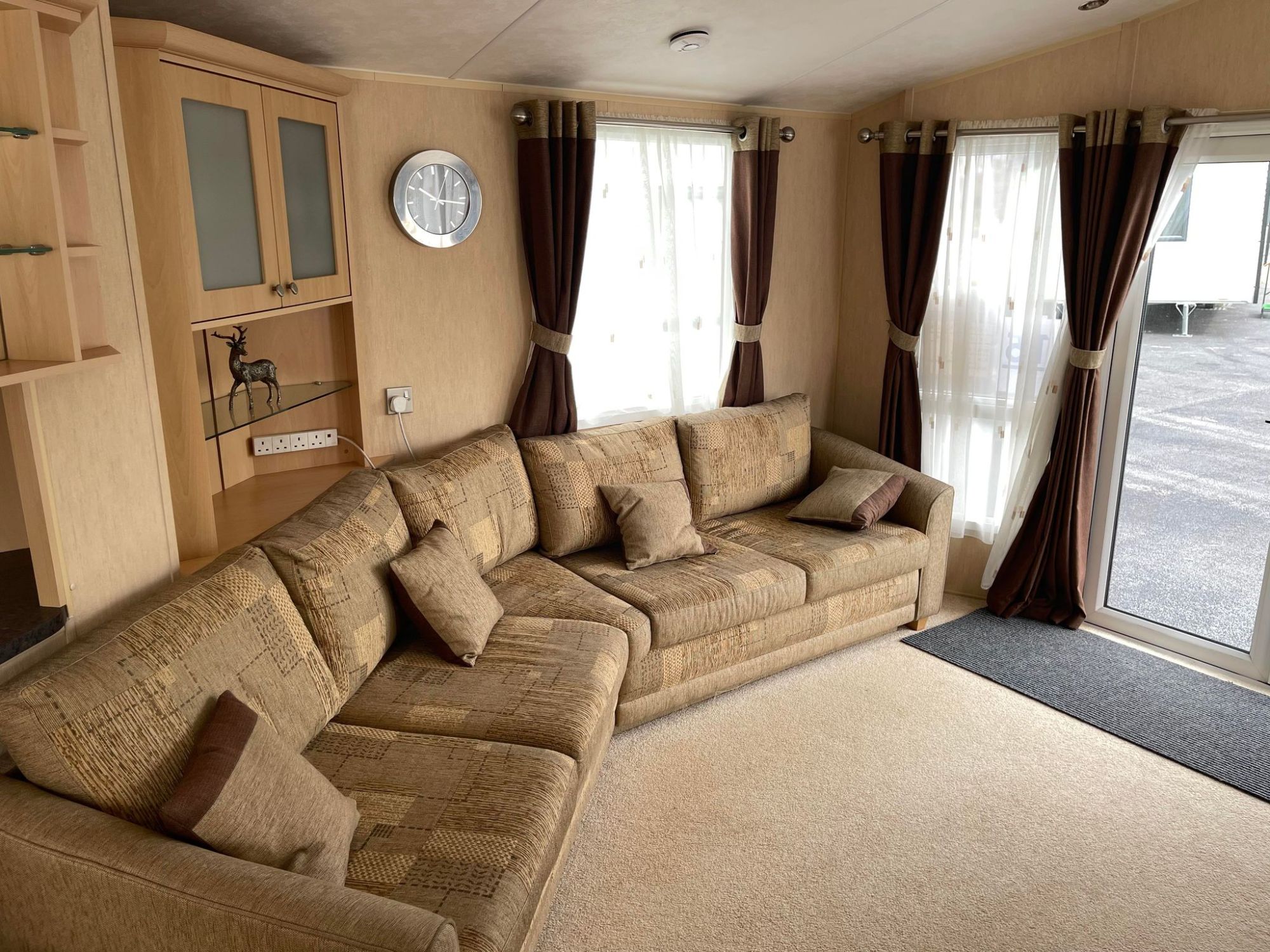 2008 Willerby Winchester Lounge 1