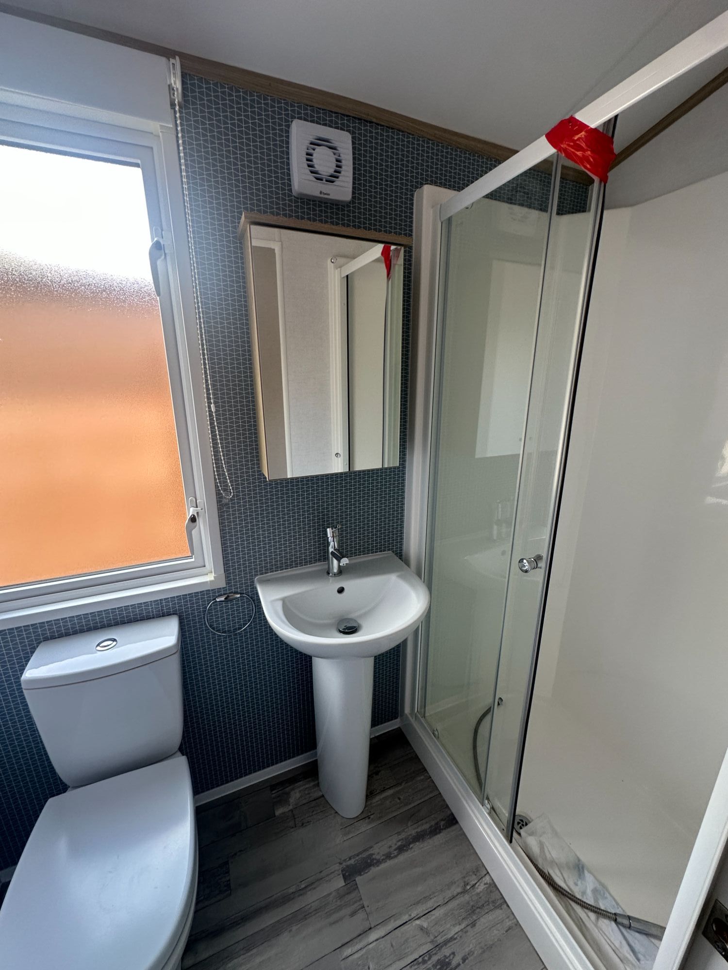2021 Atlas Style Lodge Bathroom