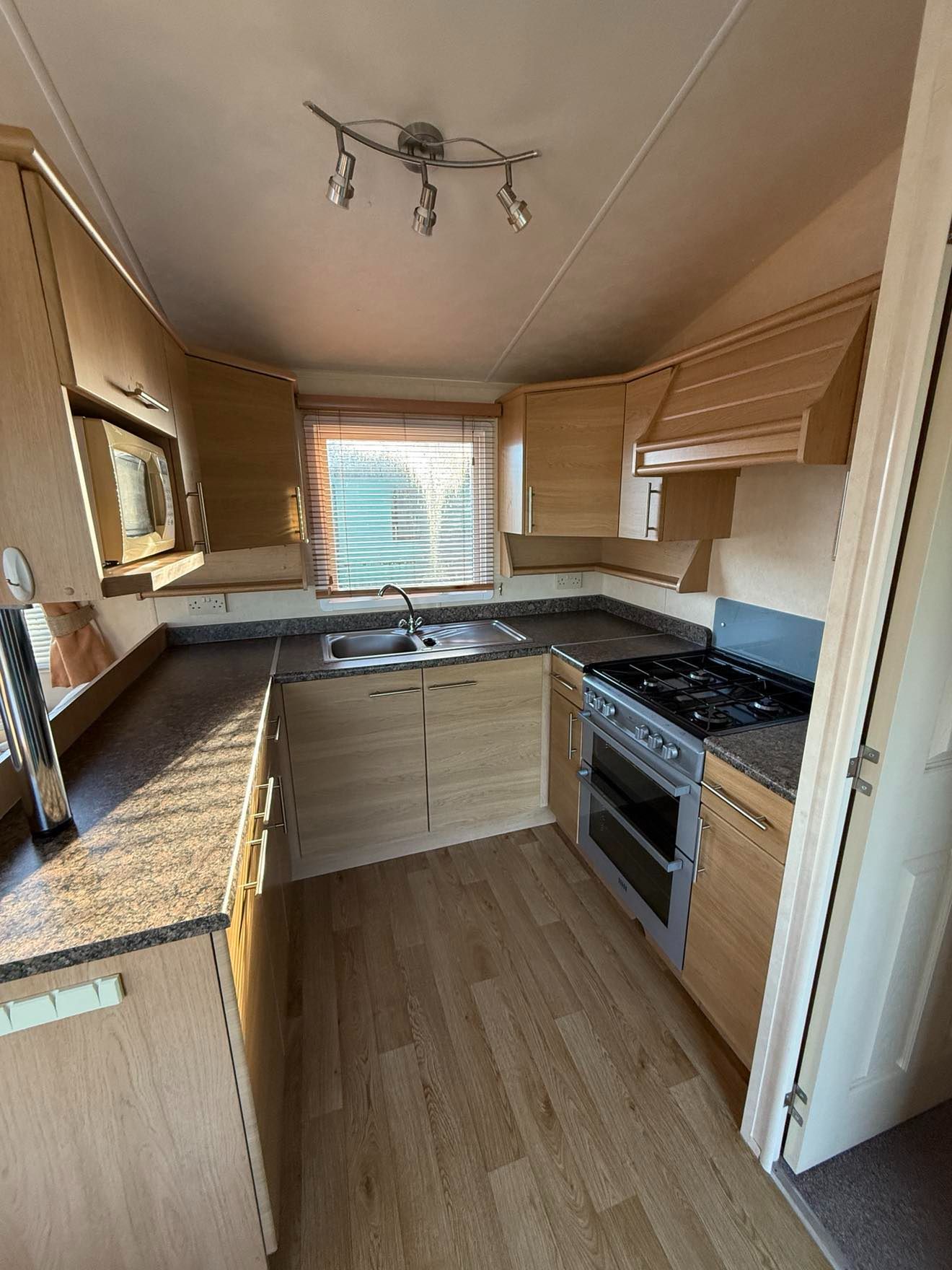 2009 Willerby Salisbury Kitchen 1