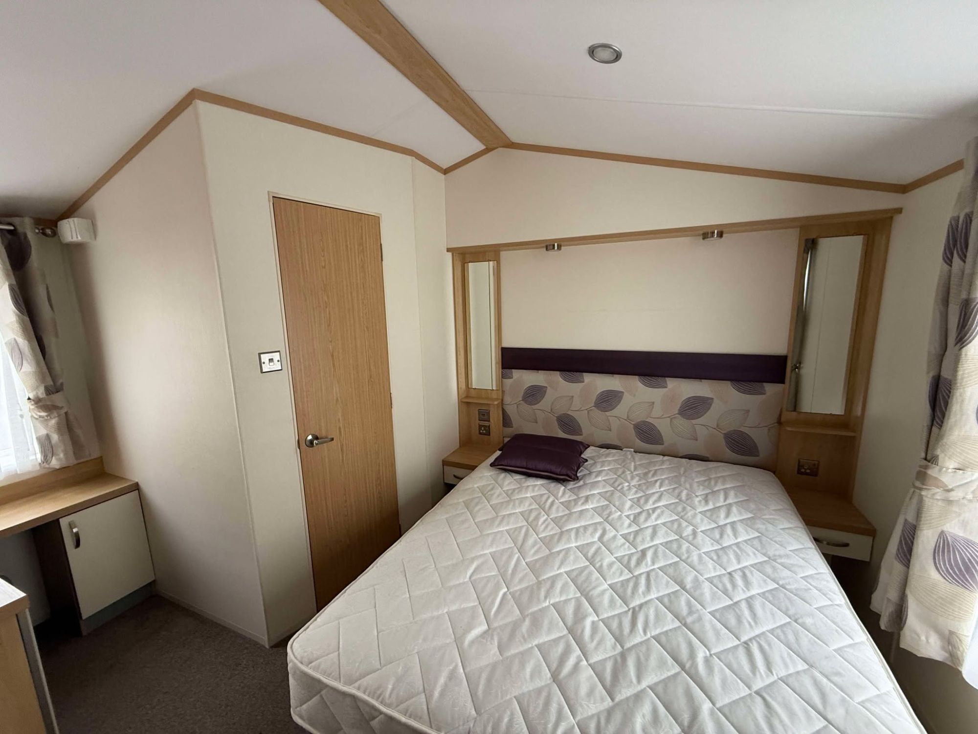 2014 Atlas Image Main Bed 1
