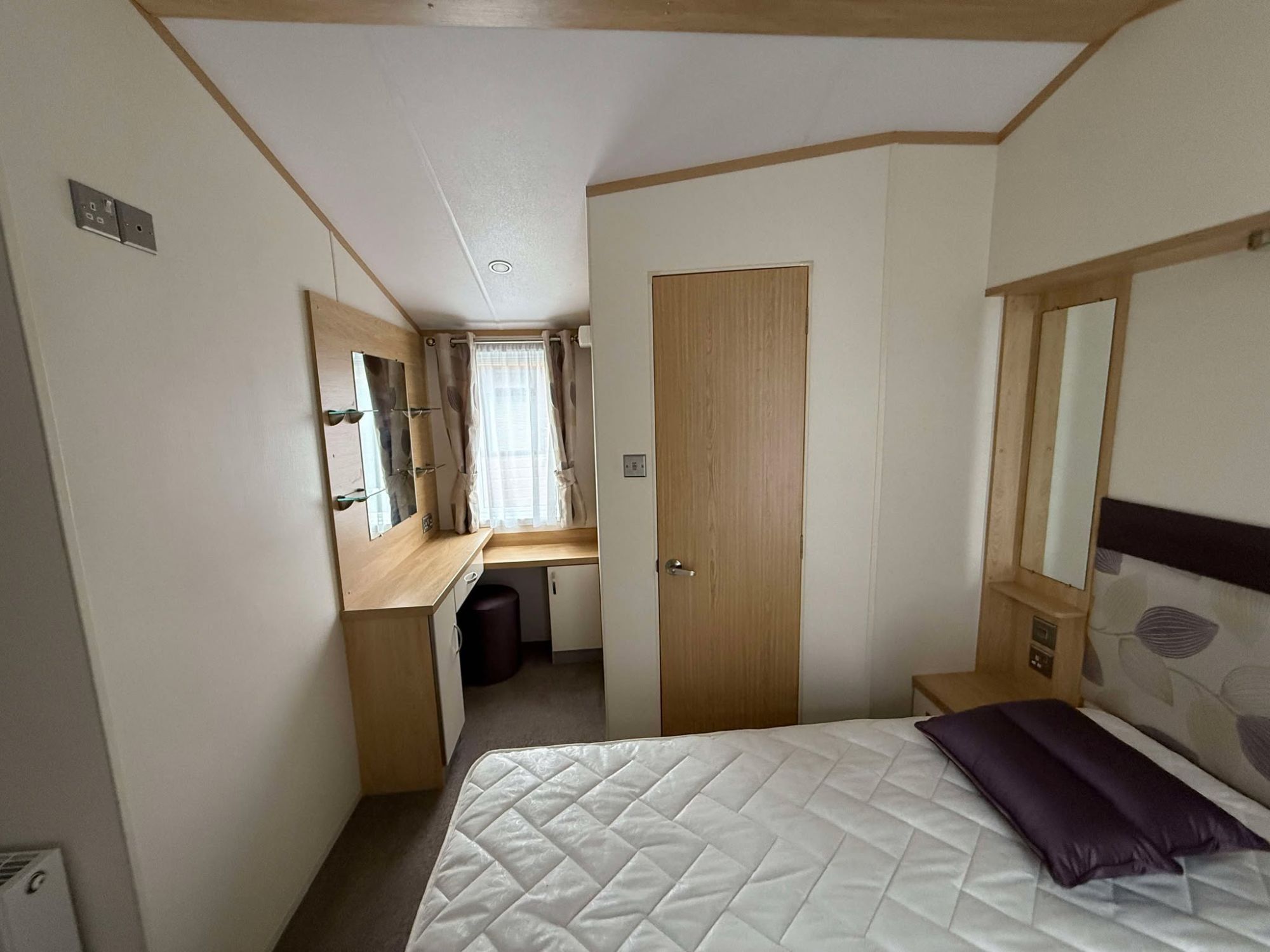 2014 Atlas Image Main Bed 2
