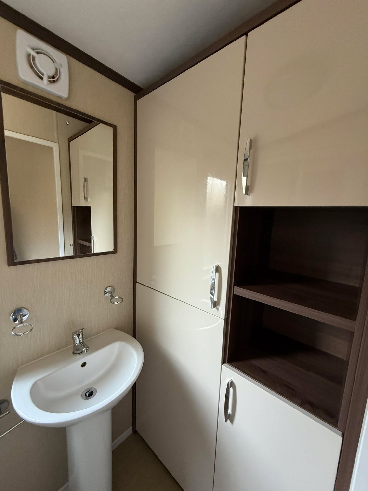2016 Pemberton Rivington Bathroom 2