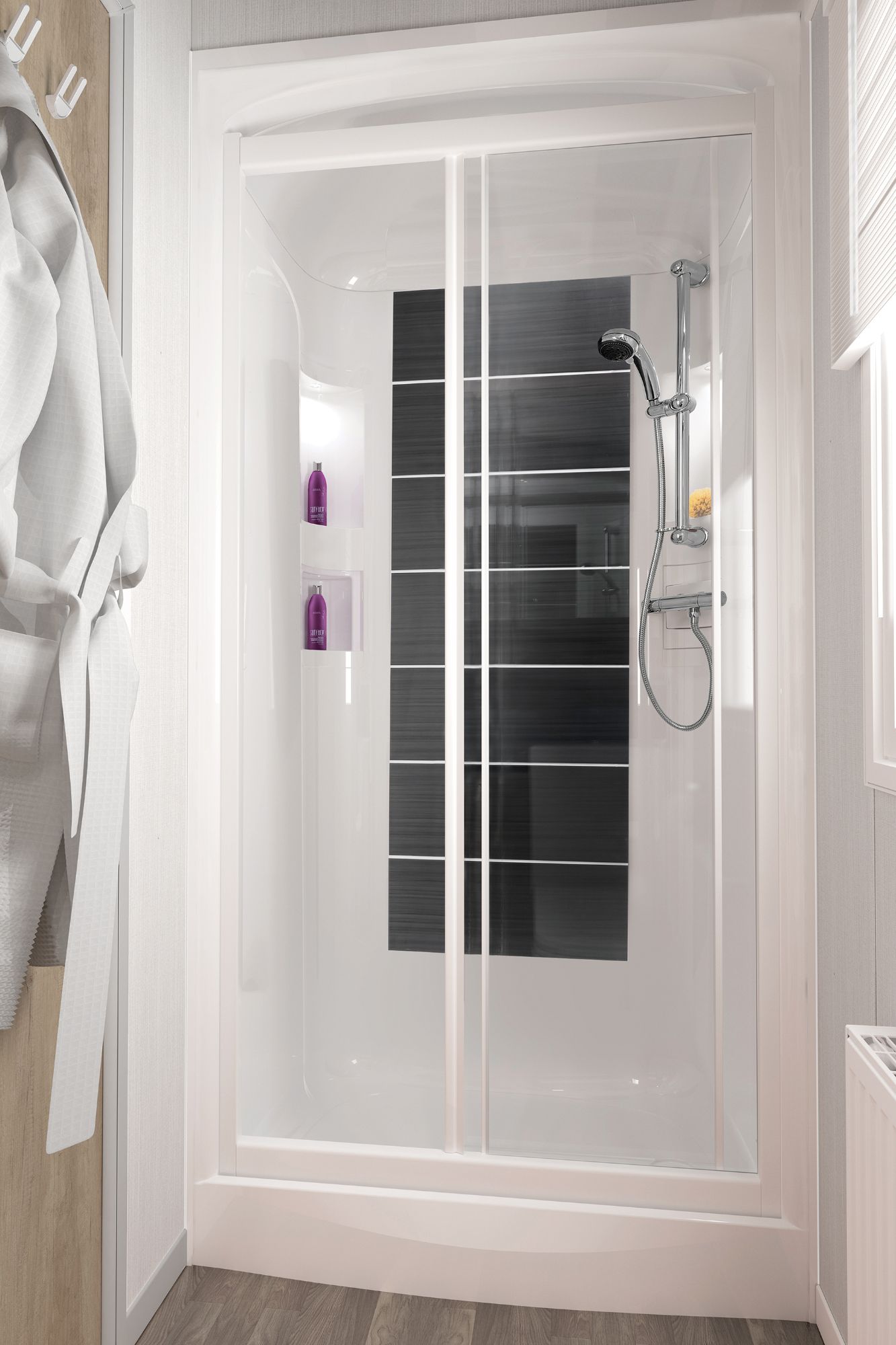 2025 Swift Bordeaux Shower