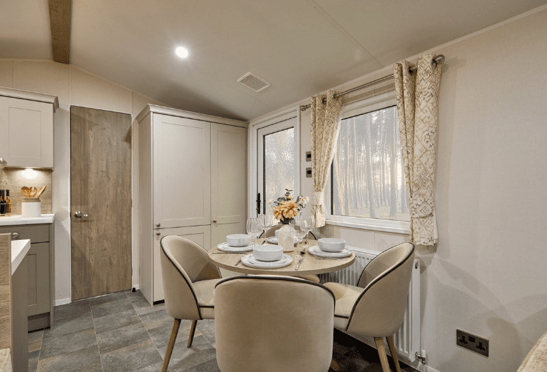 2025 Willerby Salisbury Diner 3