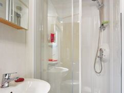 2021 Carnaby Silverdale Shower