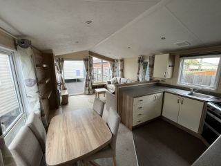 2013 BK Grosvenor Dining