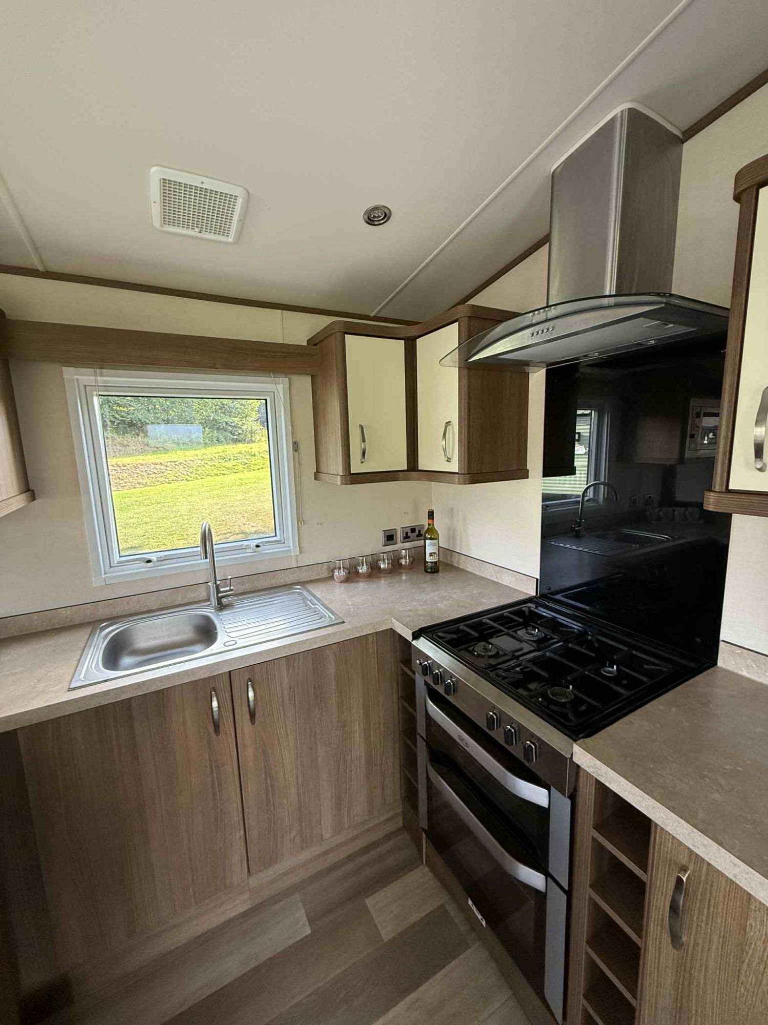 2015 ABI Ashcroft Exclusive Kitchen