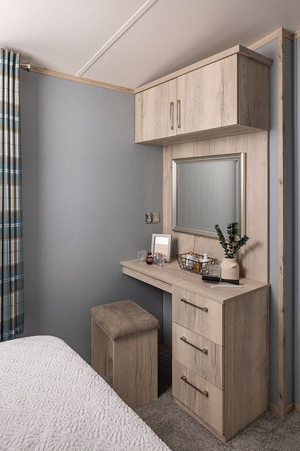 2025 Love Whinfell Lodge dressing-table