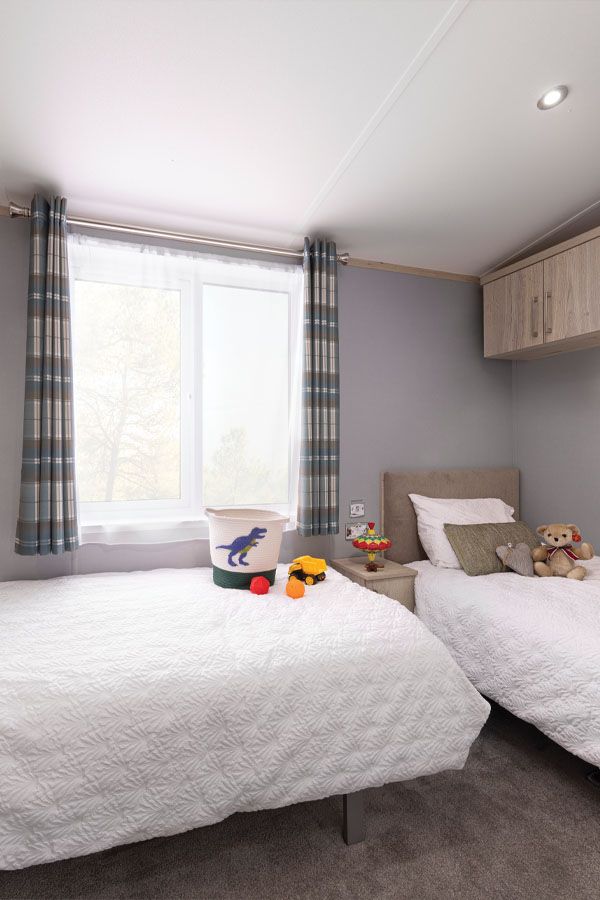 2025 Love Whinfell Lodge twin-bedroom