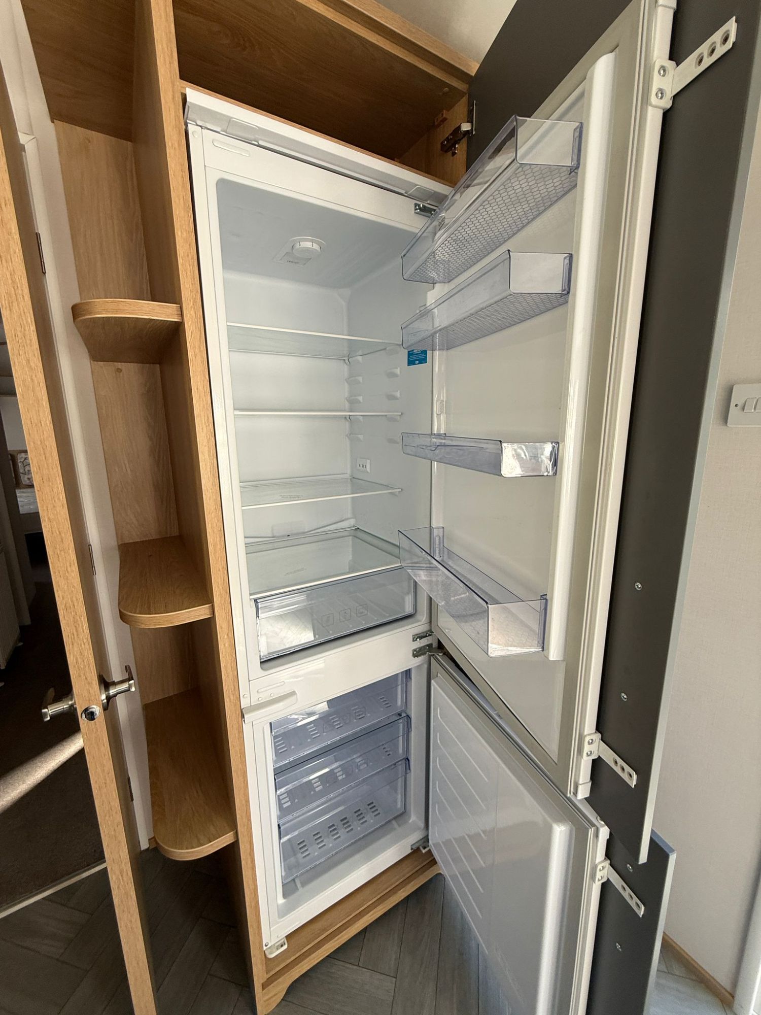 2021 Carnby Silverdale Fridge Freezer