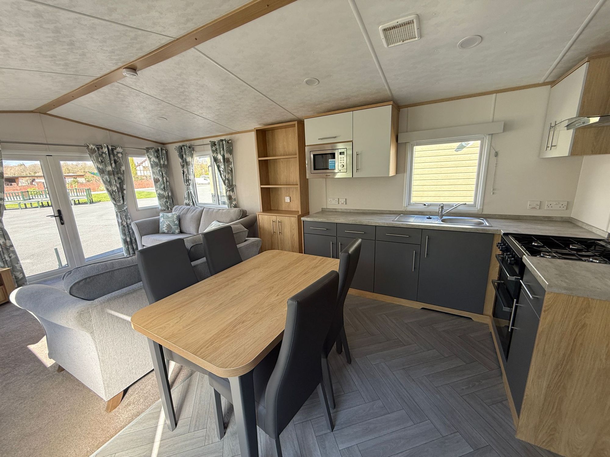 2021 Carnby Silverdale Kitchen Diner 2