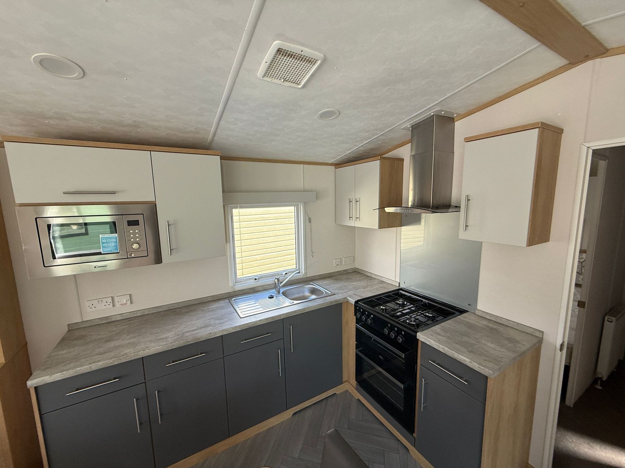 2021 Carnby Silverdale Kitchen