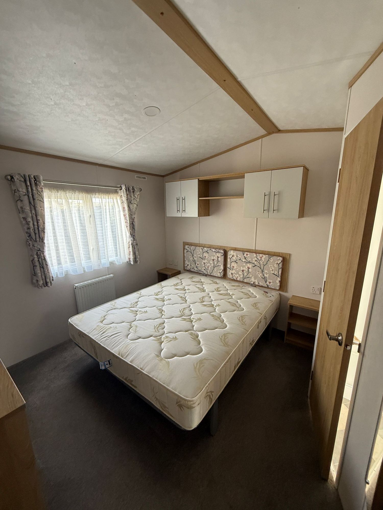 2021 Carnby Silverdale Main Bed 1