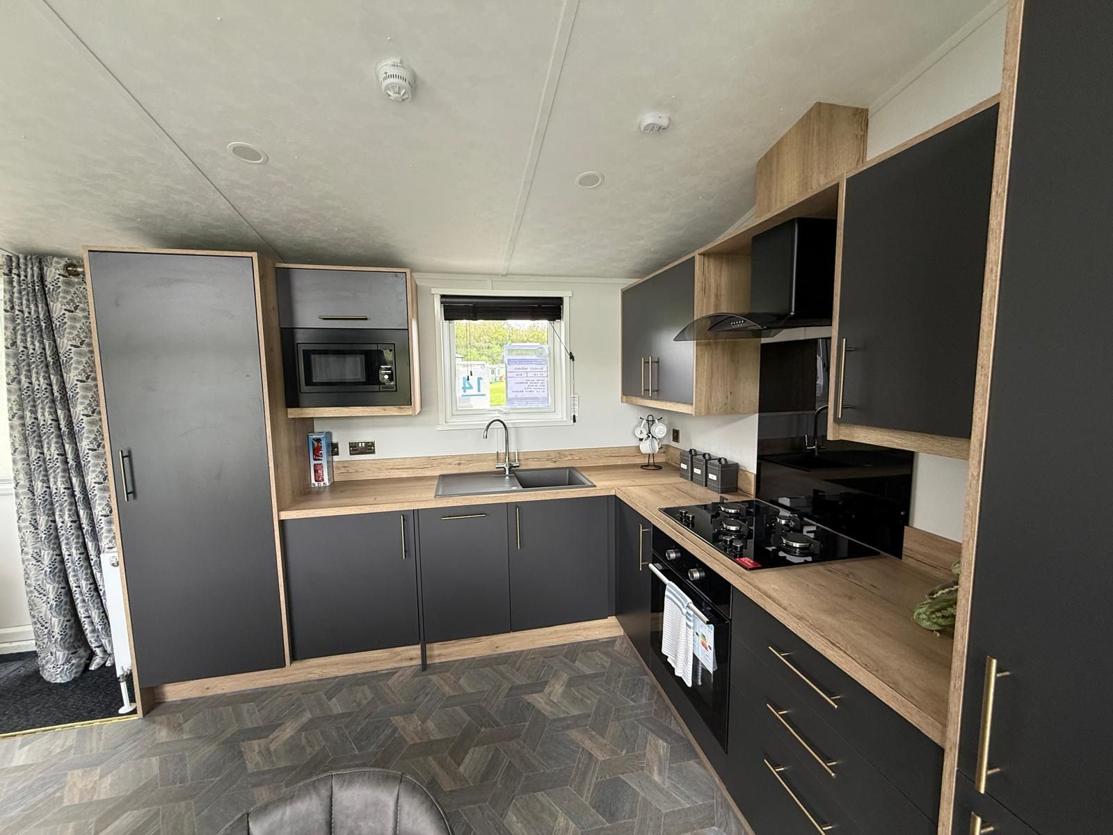 2026 Norwood CL Kitchen 2