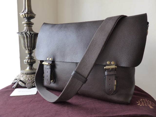 Mulberry Barnaby Large Messenger in Chocolate Natural Leather 