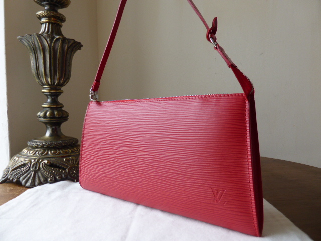 Louis Vuitton Pochette in Red Epi Leather - SOLD