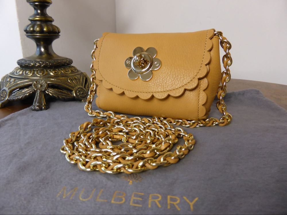 Mulberry Mini Cecily Flower in Biscuit Brown Glossy Goat Leather -
