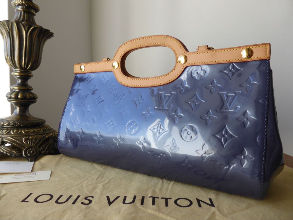 Louis Vuitton Vernis Pomme D Amour Roxbury Drive at Jill's Consignment