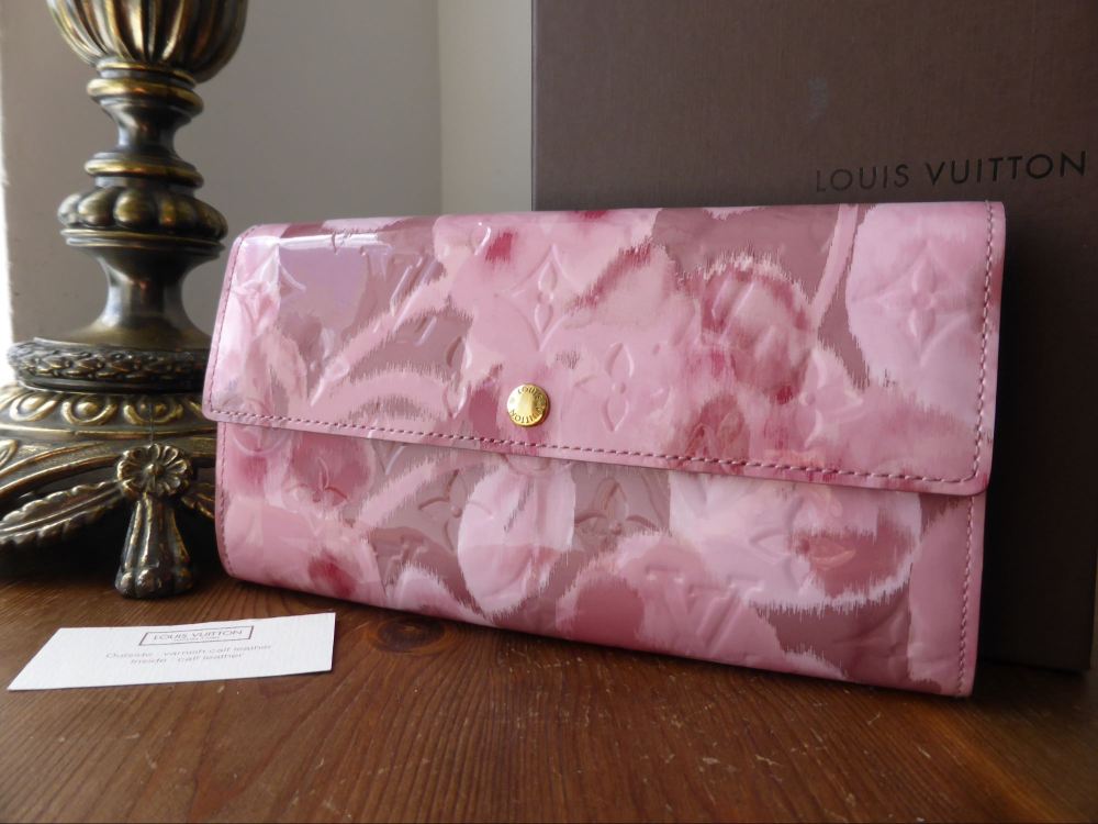 Louis Vuitton Sarah Ikat Wallet in Rose Velours Vernis