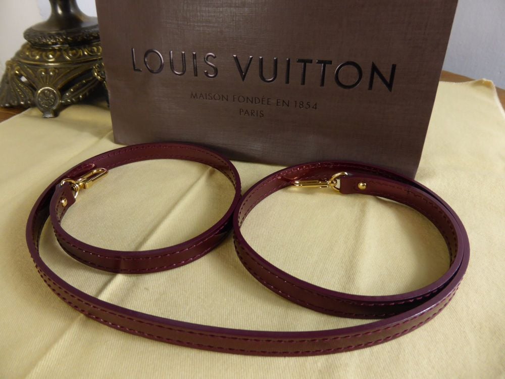 Louis Vuitton Shoulder Strap in Amarante Vernis - As New
