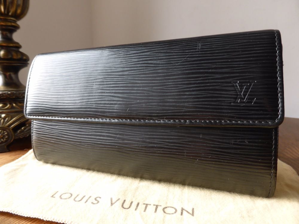 Louis Vuitton Sarah Continental Wallet in Epi Noir 
