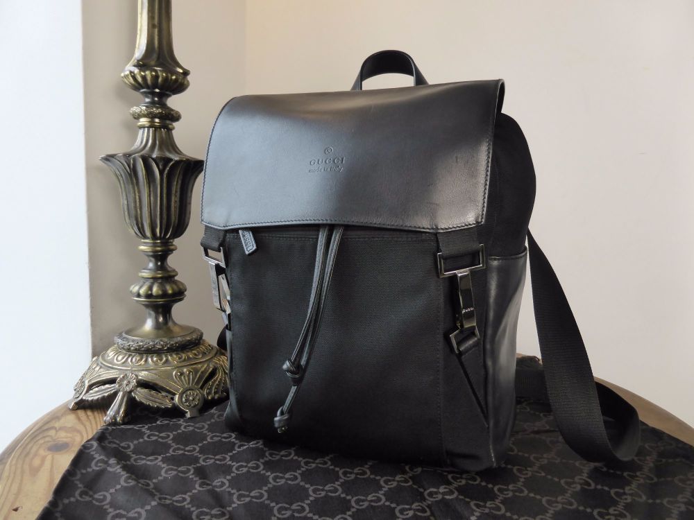 Gucci Backpack in Black Nylon and Calfskin 