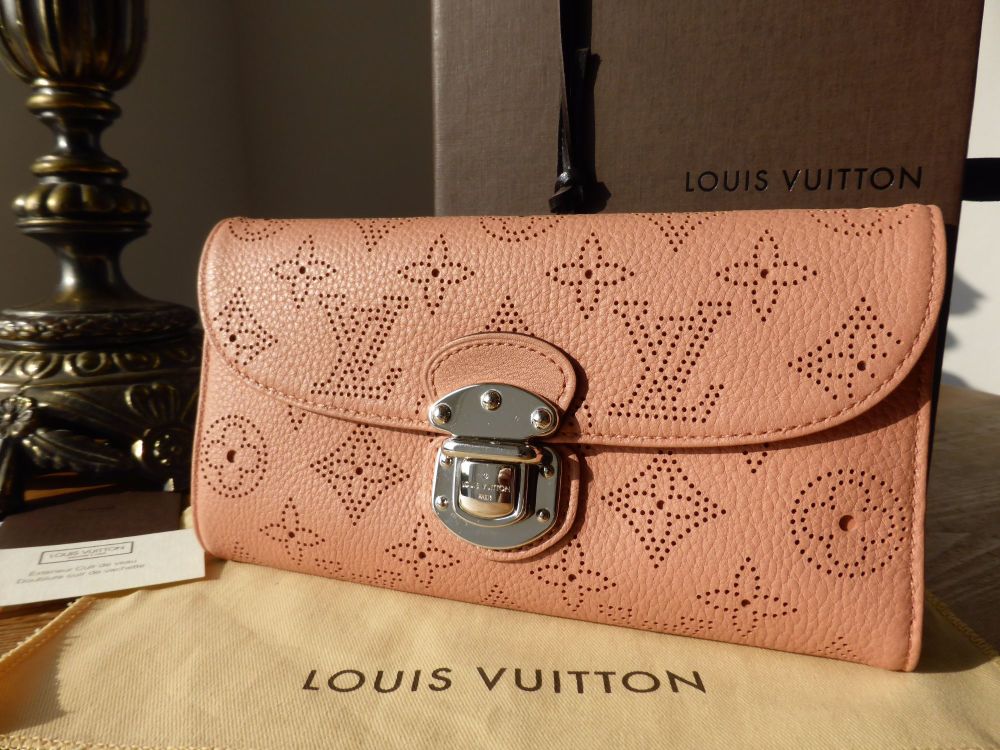 Louis Vuitton Amelia Purse in Mahina Rose - SOLD