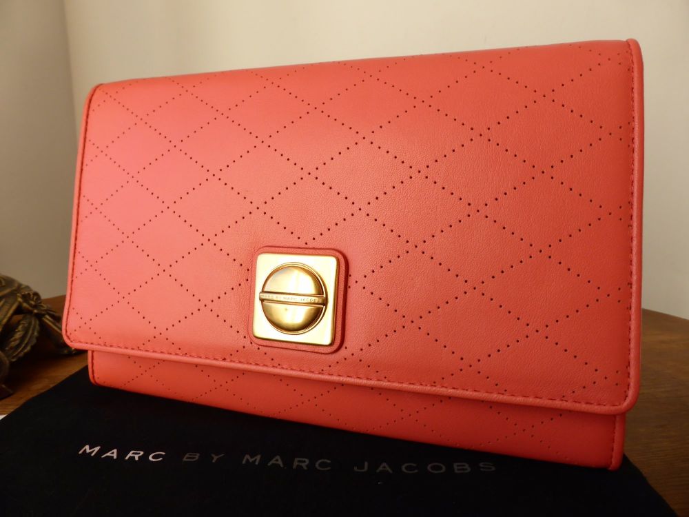 Marc by Marc Jacobs 'Circle In Square' Diamond Perforated Clutch in Rose Bl