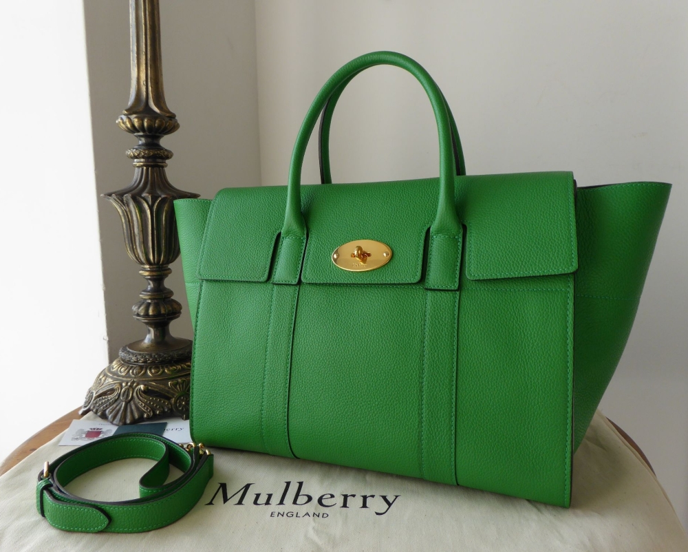 Mulberry Bayswater with Strap in Grass Green Small Classic Grain - As New