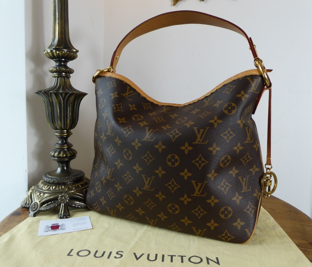 Louis Vuitton Monogram Canvas Beverly Clutch Bag - Yoogi's Closet