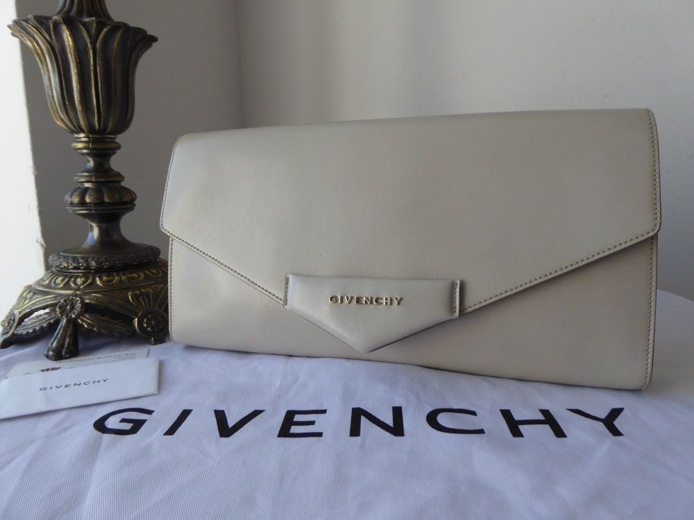 Givenchy Antigona Clutch in Parchment Grey Smooth Calfskin